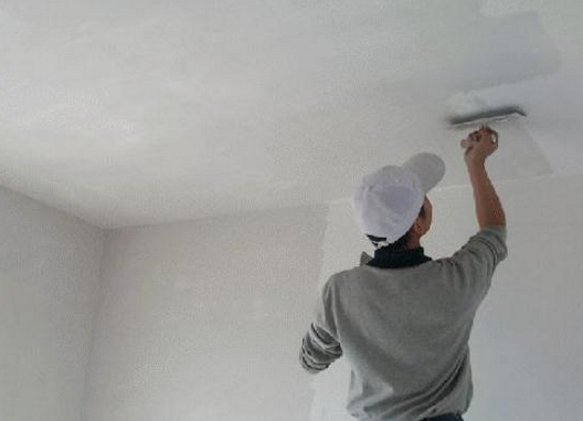 乳膠漆，硅藻泥，壁紙三者如何選擇?