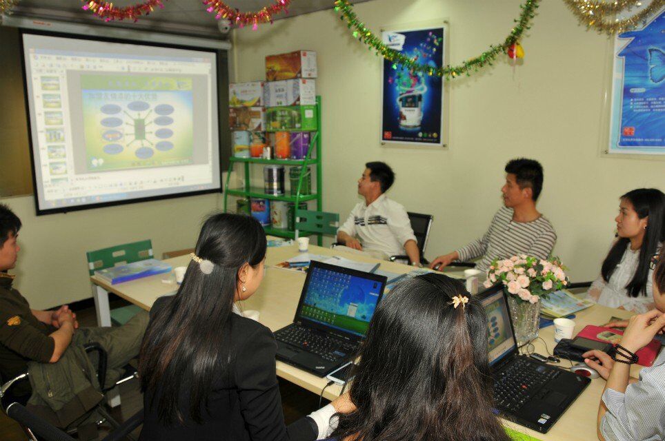 友情漆加強(qiáng)培訓(xùn)服務(wù),提升加盟商經(jīng)營(yíng)能力 友情漆加強(qiáng)培訓(xùn)服務(wù),提升加盟商經(jīng)營(yíng)能力