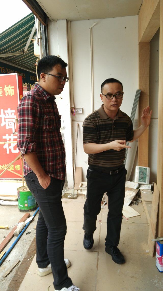 友情漆敬業(yè)專業(yè)的態(tài)度,贏得客戶合作加盟 友情漆敬業(yè)專業(yè)的態(tài)度,贏得客戶合作加盟